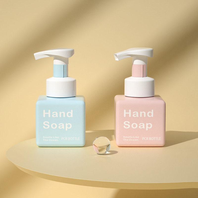 Doldurulabilir PCR 250 ml Kare Yüz Temizleyici Sabunluk Plastik El Sabunu Vücut Yıkama Şişesi Köpük Pompalı Doldurulabilir PCR 250 ml Kare Yüz Temizleyici Sabunluk Plastik El Sabunu Vücut Yıkama Şişesi Köpük Pompalı