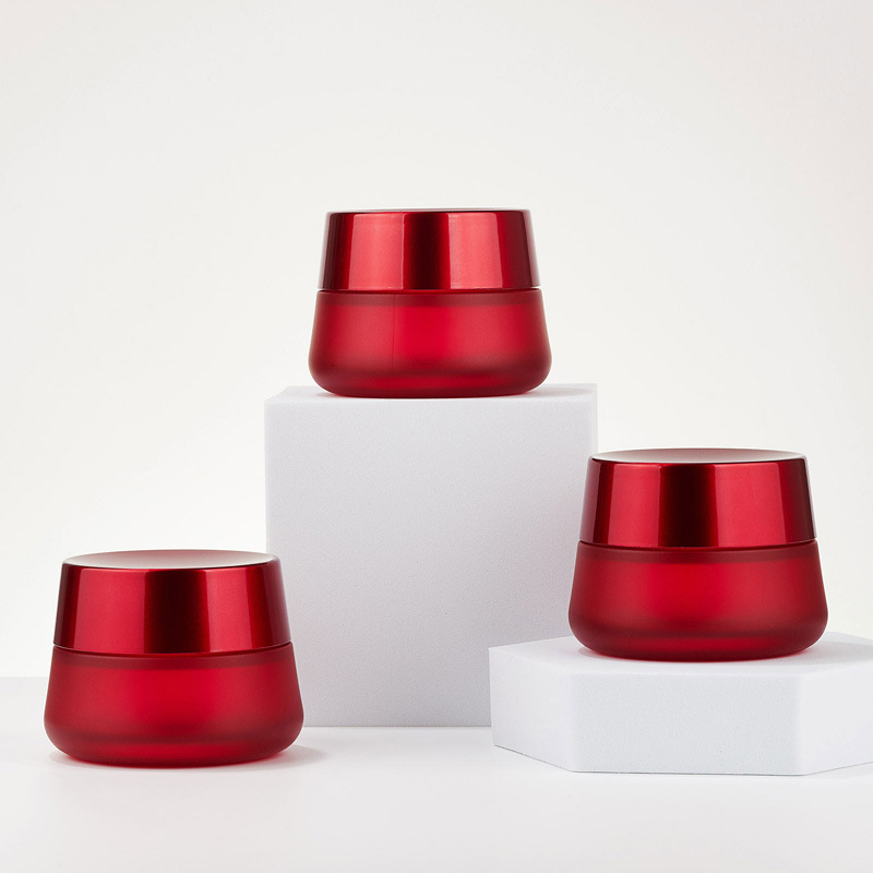 Yuvarlak Kozmetik Kırmızı Krem Kavanoz Boş Cam Krem Kavanoz Yuvarlak Kozmetik Kırmızı Krem Kavanoz Boş Cam Krem Kavanoz