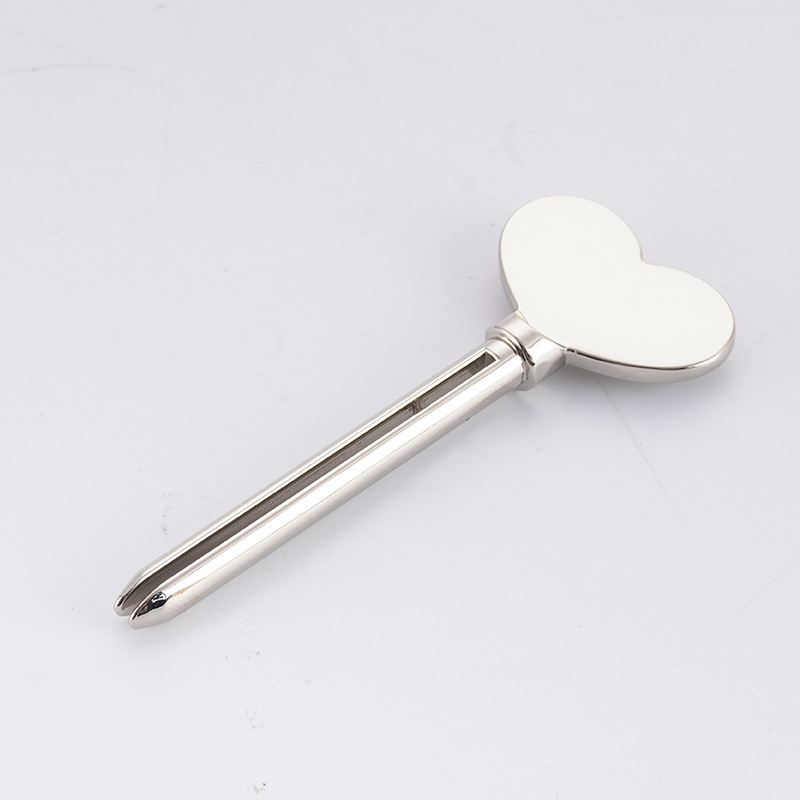 Metal Diş Macunu Dispenseri Yüz Temizleyici Diş Macunu Tüp Sıkacağı Anahtar Şekli Kozmetik Tüp Sıkacağı