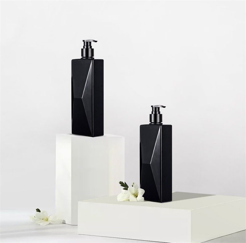 Stok 700 ml Kore Tarzı Opak Plastik Şampuan Paketi Yüksek Görünüm Seviyesi El Yıkama Sıvısı Şişesinde Ev Şampuanı için