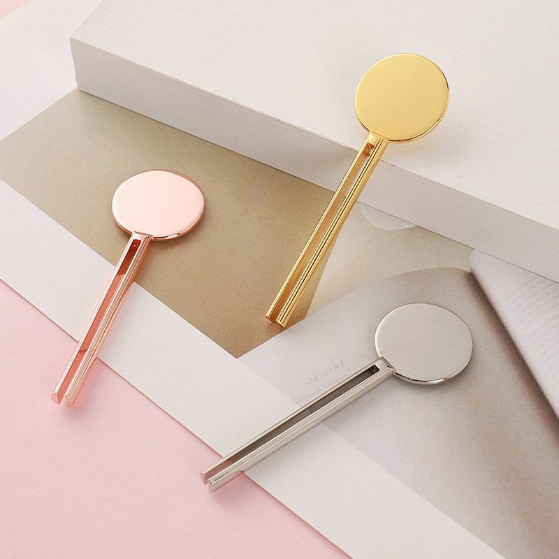 Kozmetik Anahtar Anahtar Şekli Tüp Sıkma Haddeleme Diş Macunu Tüp Sıkacağı Anahtar Standı Dağıtıcı Metal Tüp Sıkacağı