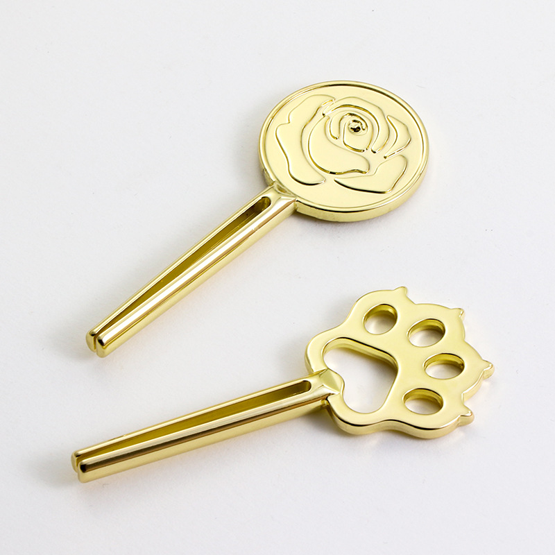 Kedi Maması İçin Kedi Pençesi Şekilli Çinko Alaşımlı Boru Sıkacağı Benzersiz Tasarımı Kedi Maması İçin Kedi Pençesi Şekilli Çinko Alaşımlı Boru Sıkacağı Benzersiz Tasarımı