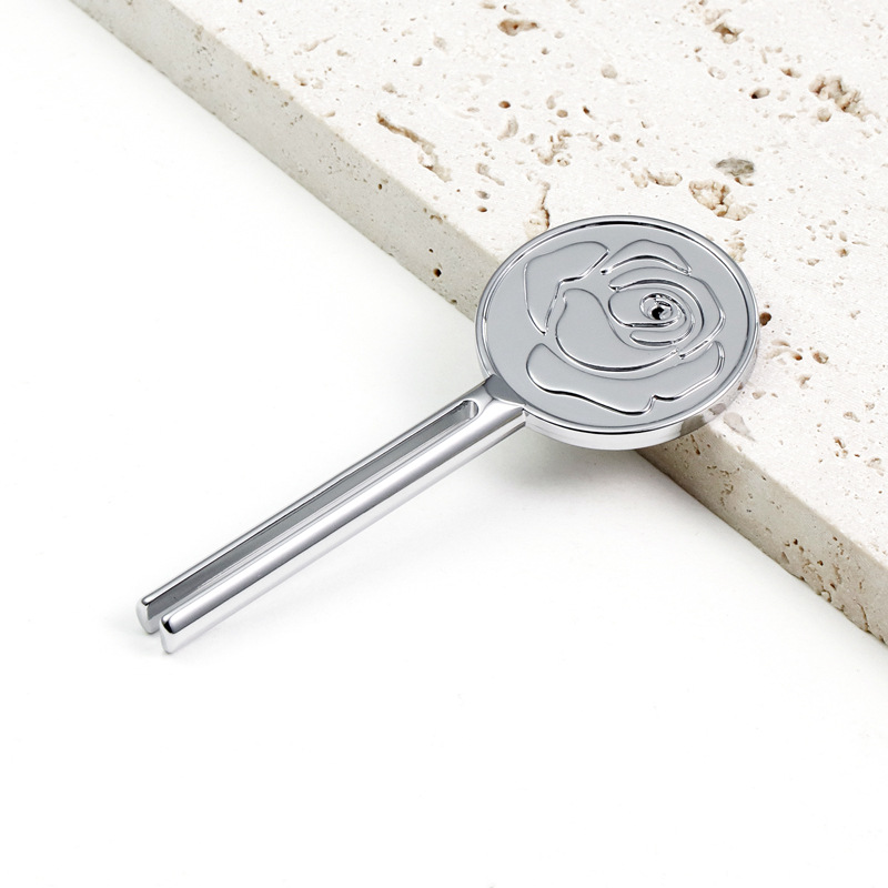 Kedi Maması İçin Kedi Pençesi Şekilli Çinko Alaşımlı Boru Sıkacağı Benzersiz Tasarımı Kedi Maması İçin Kedi Pençesi Şekilli Çinko Alaşımlı Boru Sıkacağı Benzersiz Tasarımı