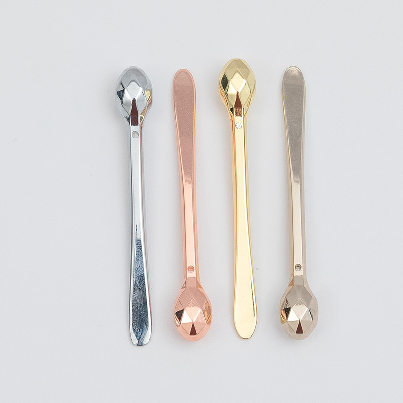 Çinko Alaşımlı Göz Kremi Çubuklarının Benzersiz Elmas Kesim Tasarımı Çinko Alaşımlı Göz Kremi Çubuklarının Benzersiz Elmas Kesim Tasarımı